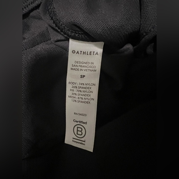 Athleta Venice High Rise Jogger
Size S - Picture 3 of 6